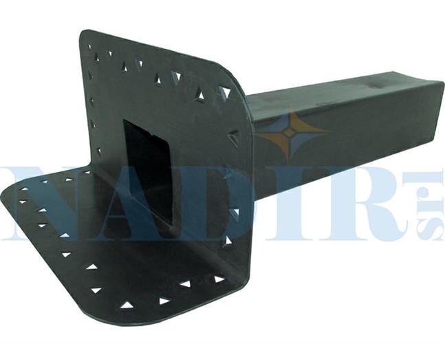 BOCCHETTONE AD ANGOLO IN PVC SCARICO QUADRO MM.100