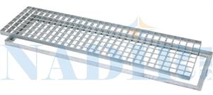 GRIGLIA ACCIAIO CON TELAIO MM.1000X150 MAGLIA 33X33